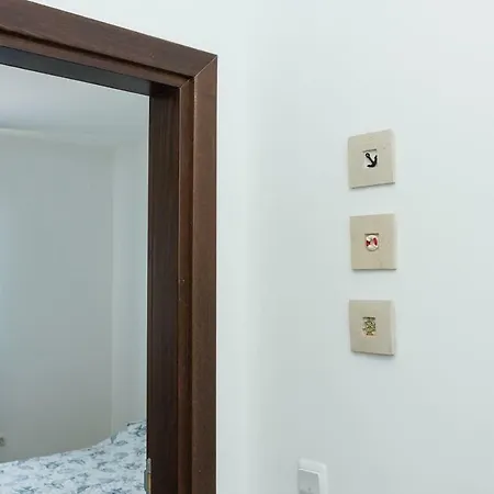 Superb 2-bdr Luxury Apt. With Pool In Mare Apartment *