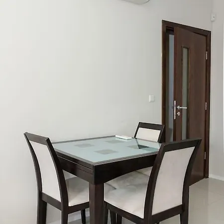 Superb 2-bdr Luxury Apt. With Pool In Mare Apartment