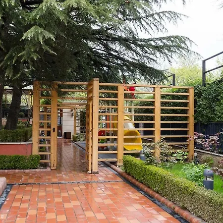Superb 2-bdr Luxury Apt. With Pool In Mare Apartment