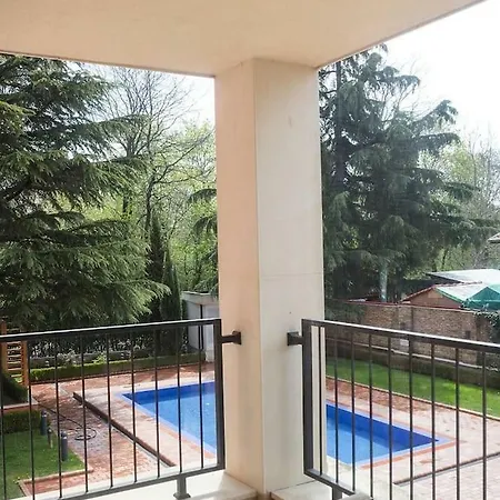 Superb 2-Bdr Luxury Apt With Pool In Villa Mare By Flat Mаnager