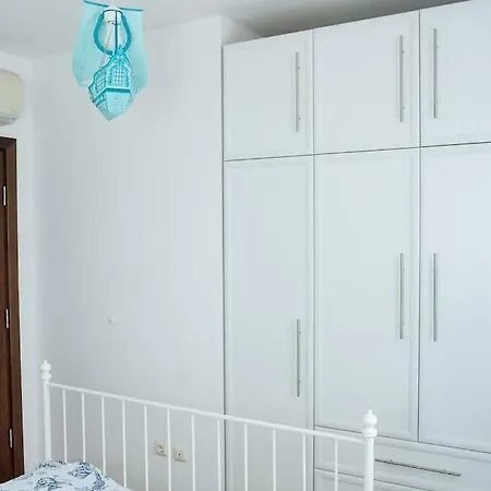 Superb 2-bdr Luxury With Pool In Mare By Flat Mаnager * Warna