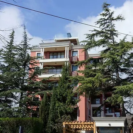 Superb 2-Bdr Luxury Apt With Pool In Villa Mare By Flat Mаnager